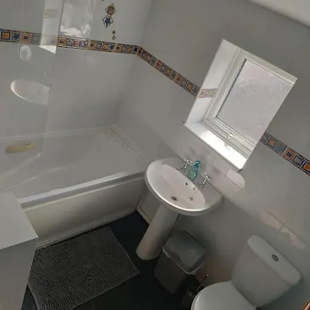 펜션 Family Near Centre - New King Bed!