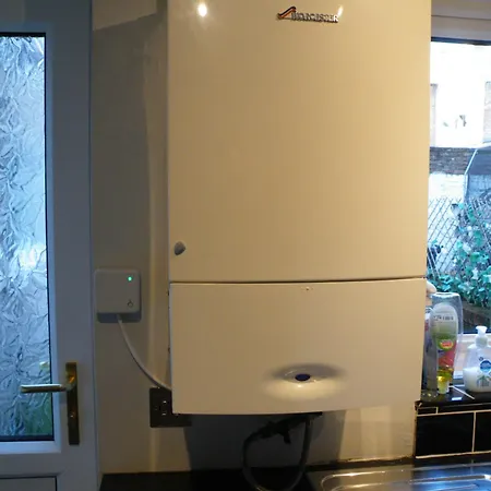 펜션 Family Near Centre - New King Bed! *