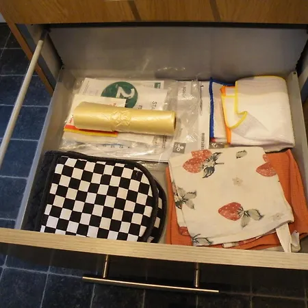 Family Near Centre - New King Bed! 펜션 칼라일