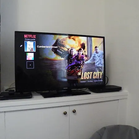 Family Near Centre - New King Bed! *