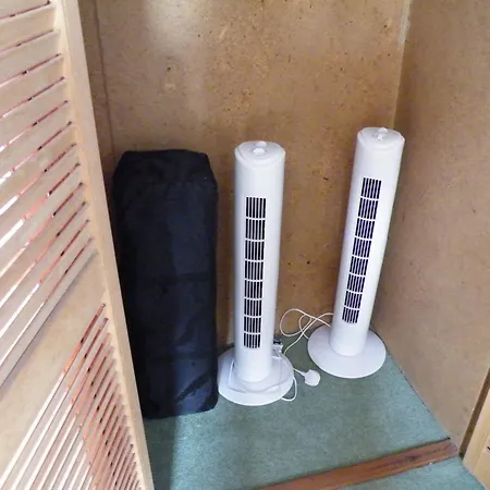 Family Near Centre - New King Bed! *