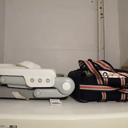 Дом отдыха Family Near Centre - New King Bed! *