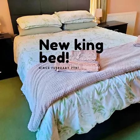 Family Near Centre - New King Bed! 펜션