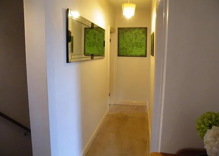 Family Near Centre - New King Bed! Holiday home