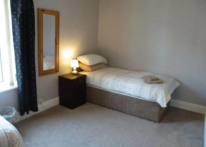Holiday home Family Near Centre - New King Bed!